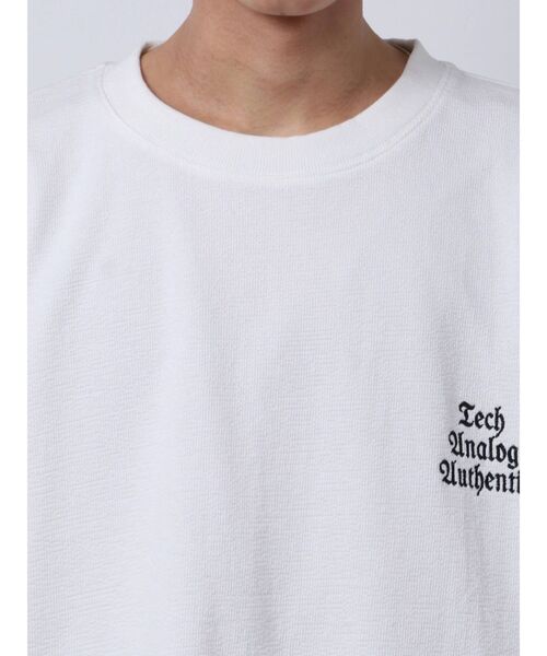 COTORICA（コトリカ）の「エンブロイダリースーパールーズT（Tシャツ/カットソー・メンズ・オフホワイト/マスタード/ブラック・LARGE/MEDIUM）」の8枚目の写真