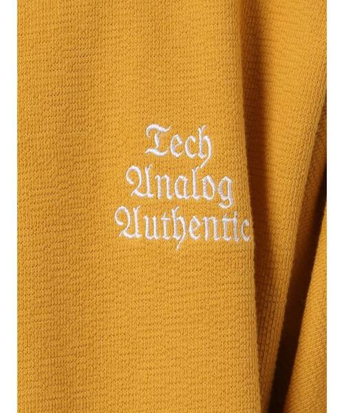 COTORICA（コトリカ）の「エンブロイダリースーパールーズT（Tシャツ/カットソー・メンズ・オフホワイト/マスタード/ブラック・LARGE/MEDIUM）」の13枚目の写真