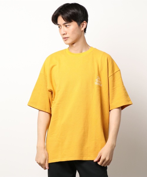 COTORICA（コトリカ）の「エンブロイダリースーパールーズT（Tシャツ/カットソー・メンズ・オフホワイト/マスタード/ブラック・LARGE/MEDIUM）」の3枚目の写真