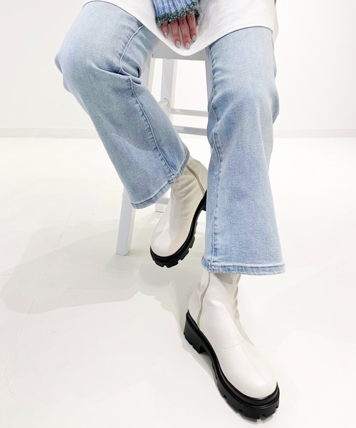 SPINNS（スピンズ）の「【BEST HITアイテム】ストレッチ厚底ショートブーツ（ブーツ・レディース・ブラック/アイボリー/ホワイト・LL/M/L）」の7枚目の写真