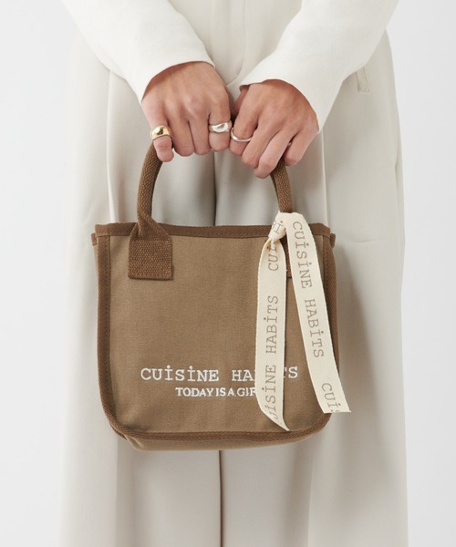 CUISINE HABITS（クイジーヌハビッツ）の「スクエア ミニトート  SQUARE MINI TOTE（トートバッグ・レディース・グレー/オフホワイト/ブラック/カーキ/ベージュ/ドット/チャコールグレー/ホワイト×ホワイト/ブラック×ブラック/キャメル・フリー）」の14枚目の写真