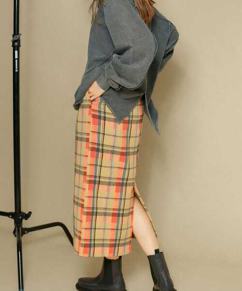 KBF（ケイビーエフ）の「チェックIラインミディスカート（スカート・レディース・ブルー系その他/イエロー系その他/ベージュ系その他・ONE）」の3枚目の写真