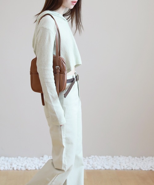 by muni:r(バイ ムニール)の「バックルスクエアミニショルダーバッグ(ショルダーバッグ・レディース・ブラック/ブラウン/アイボリー・ONE SIZE)」の18枚目の写真