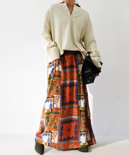 antiqua（アンティカ）の「一目惚れ。スカーフ柄スカート（スカート  