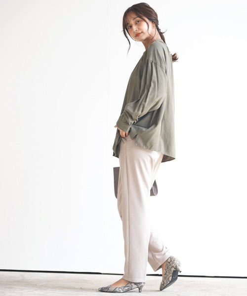 rps（アールピーエス）の「センタープレステーパードパンツ（スラックス・レディース・アイボリー/ブラック/ライトベージュ/イエロー・M）」の17枚目の写真