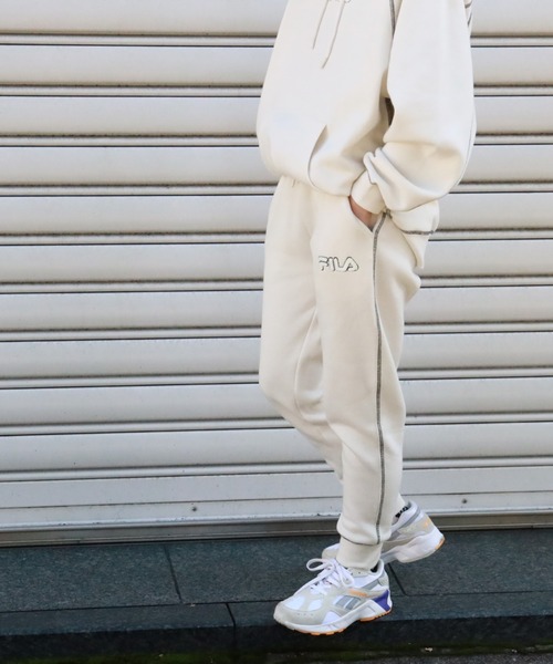FILA(フィラ)の「【FILA】あったか配色ステッチパンツ(その他パンツ・レディース・ブルー/ブラック/オフホワイト・L/M)」の18枚目の写真