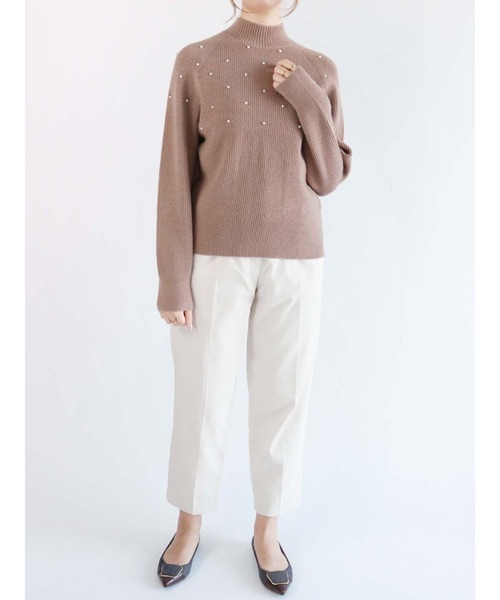 Te chichi(テチチ)の「片畦パールドットスタンドカラーニット(ニット/セーター・レディース・オフホワイト/モカ/チャコール・フリ-)」の9枚目の写真