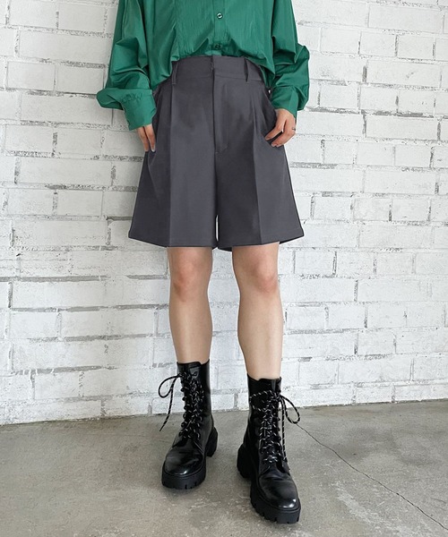 PAGEBOY（ページボーイ）の「リッチツイルセットアップショートパンツ（その他パンツ・レディース・アイボリー/グリーン系その他/チャコールグレー/ブラック・FREE）」の4枚目の写真