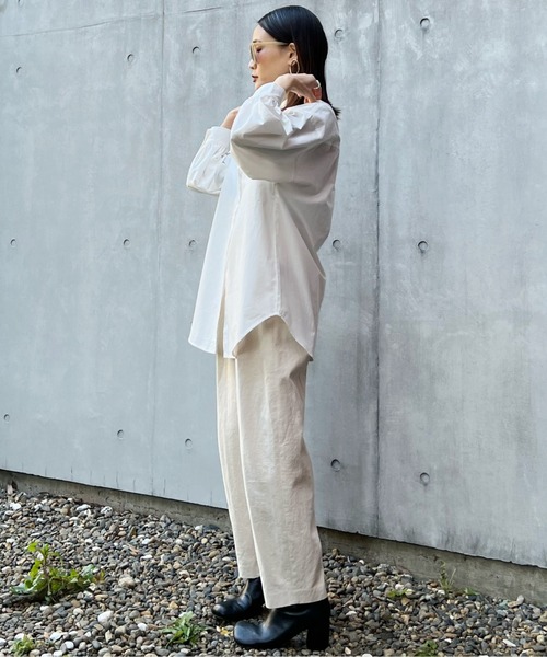 y/m by Yukie（イムバイユキエ）の「ブロードバンドカラーシャツ（シャツ/ブラウス・レディース・ブラック/オフホワイト・FREE）」の4枚目の写真