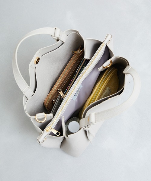 ROPE' PICNIC（ロペピクニック）の「【軽量】スウェイハンドル5層ミドルトート＆ショルダーバッグ（ショルダーバッグ・レディース・ライトグレー/ネイビー/レッド系その他・FREE）」の12枚目の写真