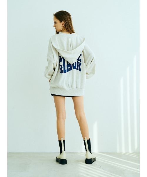 ENVYM(アンビー)の「バックロゴビッグPK(パーカー・レディース・ホワイト/ブラック/ベージュ・FREE)」の20枚目の写真