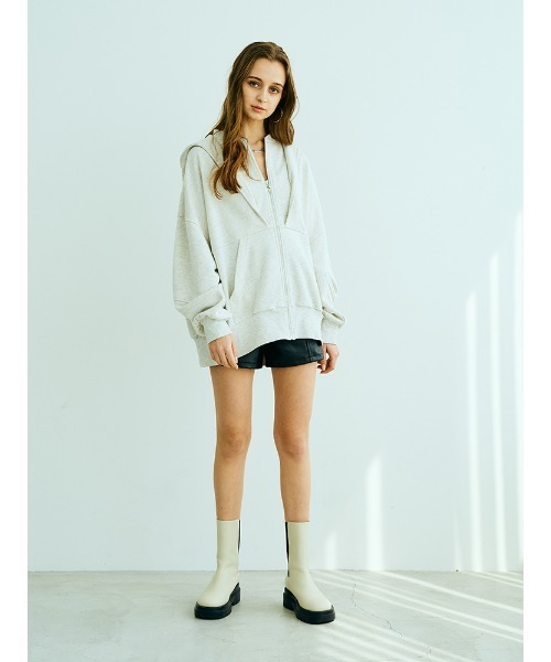 ENVYM(アンビー)の「バックロゴビッグPK(パーカー・レディース・ホワイト/ブラック/ベージュ・FREE)」の18枚目の写真