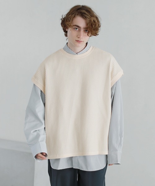 ETELIO（エテリオ）の「ビッグシルエットワッフルベスト（ベスト・メンズ・チャコール/サックスブルー/ブラック/アイボリー/テラコッタ/ネイビー・L/M/S）」の7枚目の写真