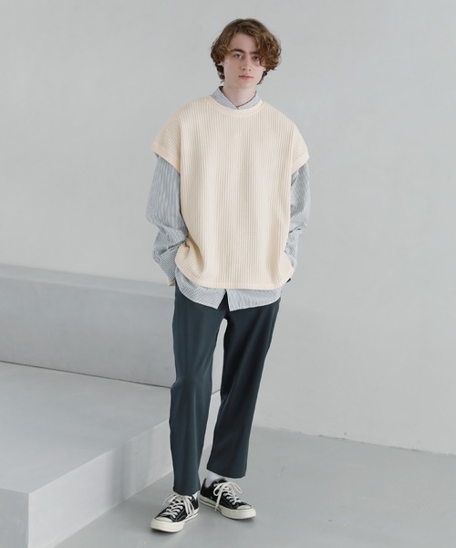 ETELIO（エテリオ）の「ビッグシルエットワッフルベスト（ベスト・メンズ・チャコール/サックスブルー/ブラック/アイボリー/テラコッタ/ネイビー・L/M/S）」の9枚目の写真