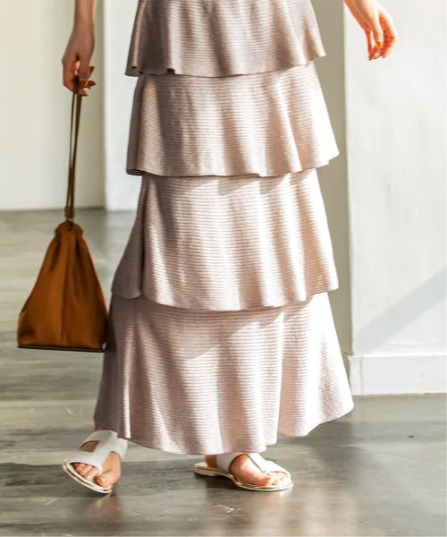 Noble(ノーブル)の「ラメティアードロングスカート◆(スカート・レディース・ホワイト系その他/ベージュ・FREE)」の22枚目の写真