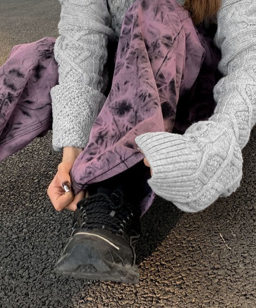 MANGROVE(マングローブ)の「タイダイストレートデニム(デニムパンツ・レディース・パープル/グレー・MEDIUM/LARGE)」の6枚目の写真
