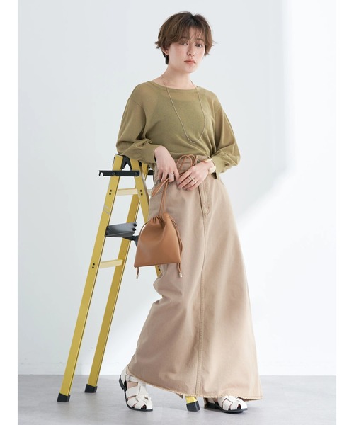 彼女の1番お気に入りのタイトスカート アースミュージックアンド