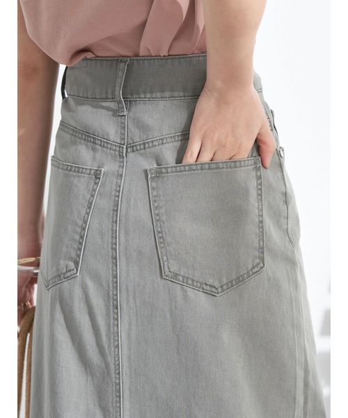 earth music&ecology(アースミュージックアンドエコロジー)の「スリットデニムタイトスカート(デニムスカート・レディース・チャコールグレー/モカ/ミント・M/S)」の21枚目の写真