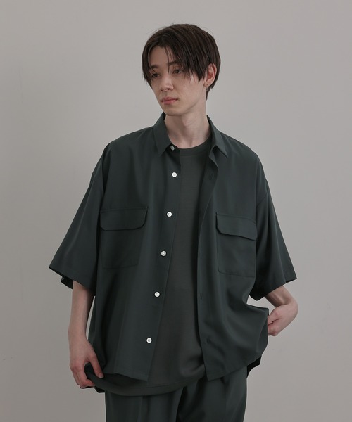 JUNRED（ジュンレッド）の「エアスルーハーフスリーブルーズシャツ（シャツ/ブラウス・メンズ・ブラック/ベージュ/ブルー系その他4・S/M/L）」の2枚目の写真