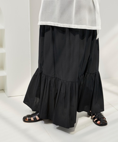 Libra Cue（リブラ キュー）の「ワンティアードボリュームスカート（スカート・レディース・ブラック/イエロー/ブルー・FREE）」の9枚目の写真