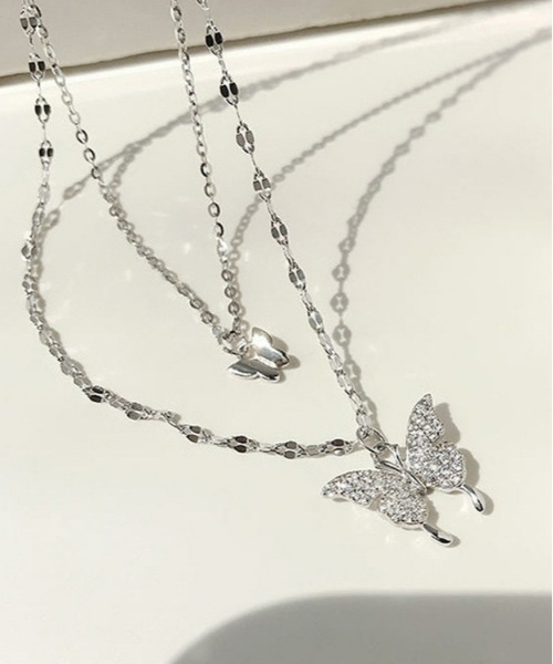 SONA(ソナ)の「SONYUNARA 2連バタフライレイヤードネックレス(ネックレス・レディース・シルバー・ONE SIZE)」の5枚目の写真