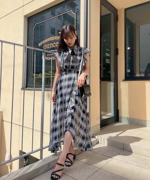 ANDGEEBEE（アンジービー）の「ラッフルフリルチェックスカート（スカート・レディース・ホワイト/ブラック・MEDIUM）」の17枚目の写真