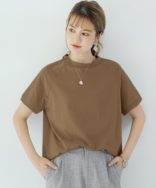 Doux Belle(ドゥーベル)の「ベーシックボクシーコットンTシャツ(Tシャツ/カットソー・レディース・ホワイト/ライトブルー/ブラック/ダークブラウン/ベージュ/ライトブラウン・MEDIUM)」の4枚目の写真