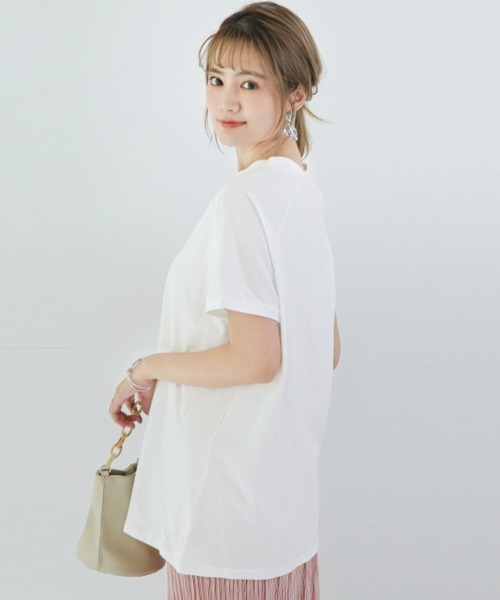 Doux Belle(ドゥーベル)の「ベーシックボクシーコットンTシャツ(Tシャツ/カットソー・レディース・ホワイト/ライトブルー/ブラック/ダークブラウン/ベージュ/ライトブラウン・MEDIUM)」の9枚目の写真