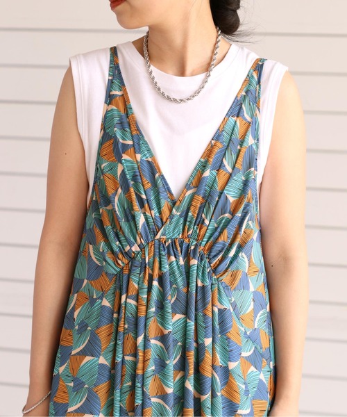 cepo（セポ）の「ジオメトリック柄キャミワンピース（ワンピース・レディース・オレンジ/ブルー・M）」の3枚目の写真