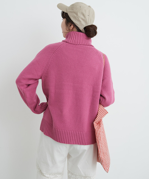 CHILD WOMAN（チャイルドウーマン）の「Extrafine merino wool 5GGタートルネックプルオーバー（ニット/セーター・レディース・アイボリー/オレンジ/ネイビー/イエロー/グリーン/ピンク/レッド/ブルー/ブラウン・FREE）」の22枚目の写真