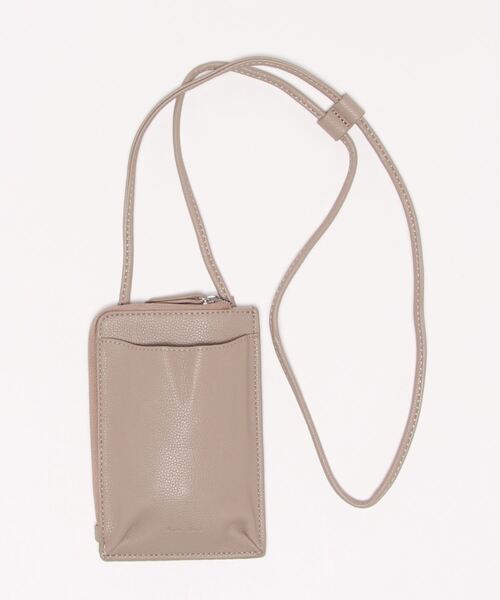 and it_（アンドイット）の「Legato Largo フルグレインフェイクレザー スマホショルダー（ショルダーバッグ・レディース・グレー/グレイッシュベージュ/ブルー/ブラック・FREE）」の4枚目の写真