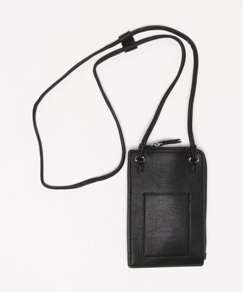and it_（アンドイット）の「Legato Largo フルグレインフェイクレザー スマホショルダー（ショルダーバッグ・レディース・グレー/グレイッシュベージュ/ブルー/ブラック・FREE）」の5枚目の写真