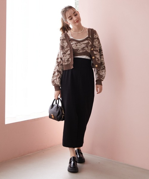 archives(アルシーヴ)の「フラワーJQ ニットカーディガン(カーディガン/ボレロ・レディース・アイボリー/ブラック/ブラウン・MEDIUM)」の5枚目の写真