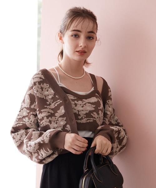 archives(アルシーヴ)の「フラワーJQ ニットカーディガン(カーディガン/ボレロ・レディース・アイボリー/ブラック/ブラウン・MEDIUM)」の11枚目の写真