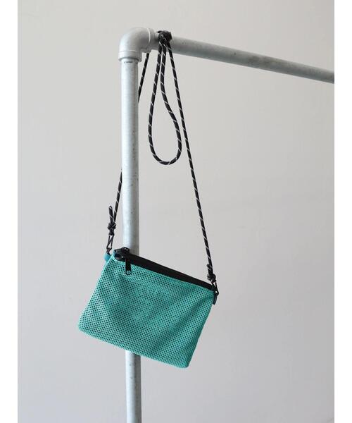 AMERICAN HOLIC（アメリカンホリック）の「【FRUIT OF THE LOOM】2WAYメッシュサコッシュ（ショルダーバッグ・レディース・ブラック/ベージュ/ネイビー/ピンク/オレンジ/ミント・FREE）」の19枚目の写真