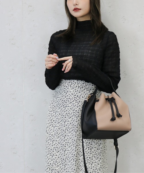 Per sist ence(パーシエンス)の「シアークラッシュジョーゼットハイネックプルオーバー(Tシャツ/カットソー・レディース・パープル/ピンク/ブラック/アイボリー・FREE)」の11枚目の写真