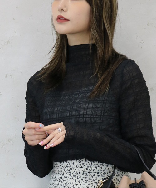 Per sist ence(パーシエンス)の「シアークラッシュジョーゼットハイネックプルオーバー(Tシャツ/カットソー・レディース・パープル/ピンク/ブラック/アイボリー・FREE)」の9枚目の写真