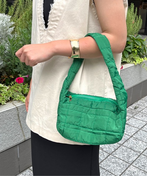 prose verse（プロズヴェール）の「キルティングナイロンショルダー（ハンドバッグ・レディース・オフホワイト/ブラック/グリーン/ブルー・ﾌﾘ-）」の6枚目の写真