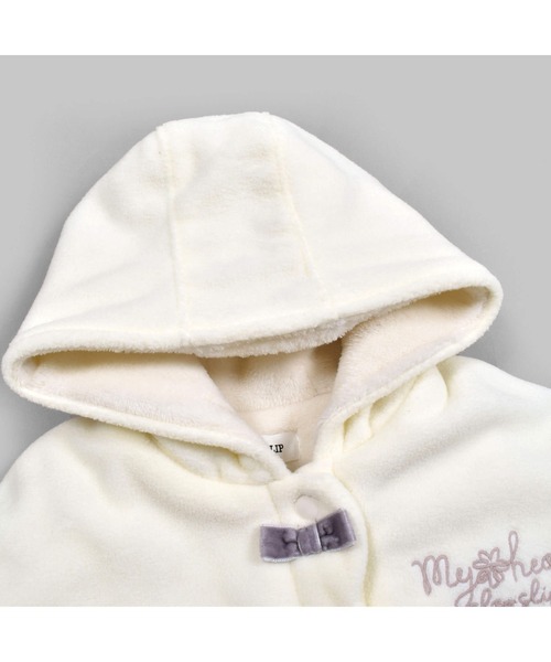 SLAP SLIP BABY（スラップスリップベビー）の「SLAPSLIPBABY/リボンスカラップファー裏ボアマントベビー(50~90cm)（ポンチョ・キッズ・ピンク/オフホワイト・ONESIZE）」の8枚目の写真