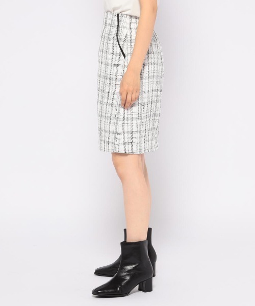 MISCH MASCH(ミッシュマッシュ)の「ツイードミニスカート(スカート・レディース・ブラック/アイボリー・SMALL/MEDIUM)」の4枚目の写真