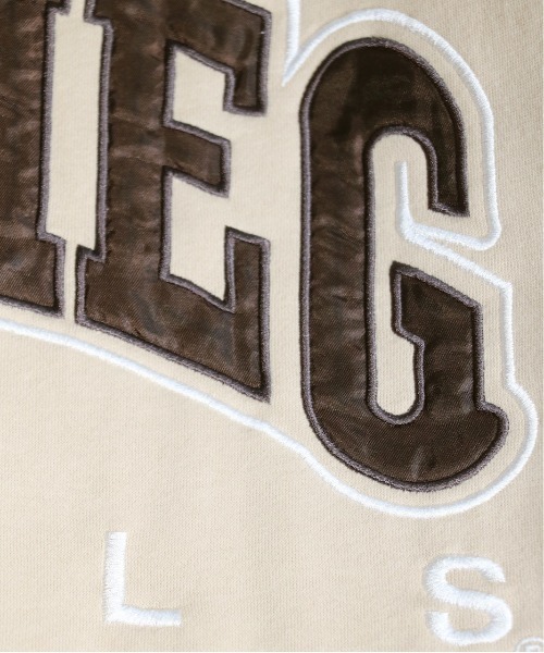 NutmegMills（ナツメグミルズ）の「NUTMEG MILLS/ナツメグミルズ LOGO FOOTBALL SWEAT ロゴフットボールスウェット（スウェット・メンズ・ブラック/サンドベージュ/ライトグレー・LARGE/MEDIUM/SMALL）」の20枚目の写真