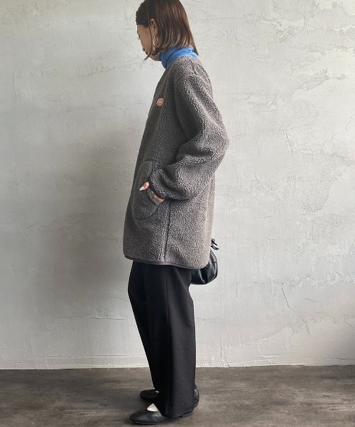 Vincent et Mireille（バンソンエミレイユ）の「[Vincent et Mireille/ヴァンソン エ ミレイユ] ボアフリース ミドル丈カーディガン（ブルゾン・レディース・アイボリー/チャコール・36）」の15枚目の写真