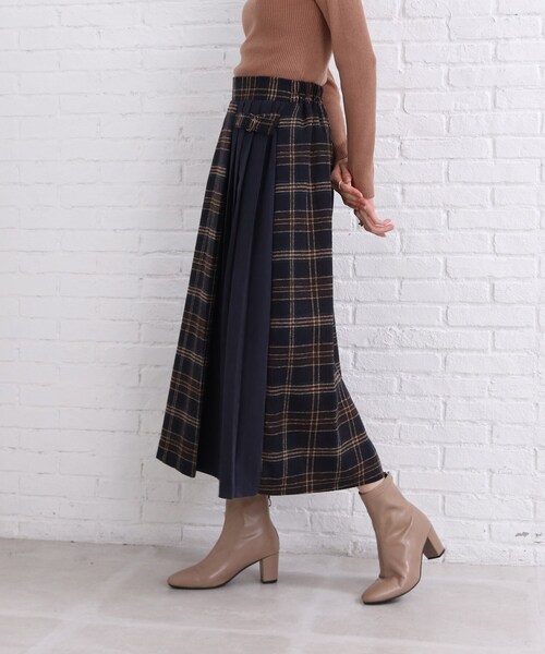 SHOO・LA・RUE(シューラルー)の「◆チェック×プリーツスカート(スカート・レディース・ベージュ系その他2/ブラック系1/ネイビー系1・00)」の3枚目の写真