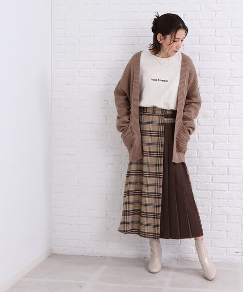 SHOO・LA・RUE(シューラルー)の「◆チェック×プリーツスカート(スカート・レディース・ベージュ系その他2/ブラック系1/ネイビー系1・00)」の19枚目の写真