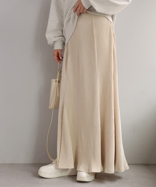 one after another NICE CLAUP（ワンアフターアナザーナイスクラップ）の「ラインに一目惚れ。スリットマーメイドカットスカート（スカート・レディース・ブラック/グレー/オフホワイト/ピンク・FREE）」の5枚目の写真