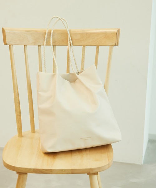 ROPE' PICNIC(ロペピクニック)の「洗えるメッシュハンドルA4トートバッグ(トートバッグ・レディース・キナリ/ブラック/ピンク/シルバー/ブルー・FREE)」の2枚目の写真