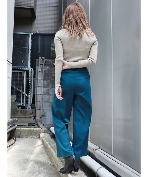 MURUA（ムルーア）の「ハーフジップカットニット（ニット/セーター・レディース・ブラック/ベージュ/ブルー・FREE）」の12枚目の写真