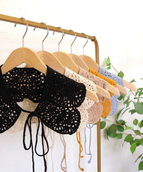 emesuelee（エメスーリー）の「ニットレース付け襟 ナチュラル 可愛い 春夏（付け襟・レディース・キャメル/ベージュ/イエロー/ブルー/ブラック・フリー）」の2枚目の写真