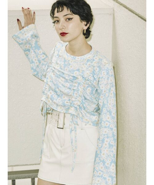 jouetie（ジュエティ）の「フレアスリーブギャザーテレコトップス【ショート丈】（Tシャツ/カットソー・レディース・ブラック/ピンク/ブルー/グリーン・MEDIUM）」の3枚目の写真