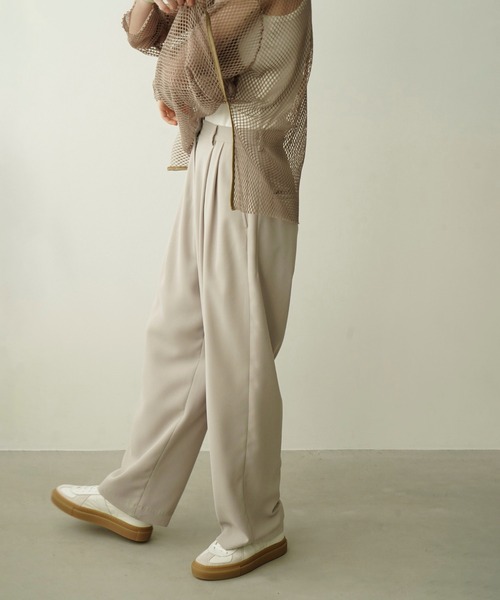 CLANE(クラネ)の「BASIC TUCK PANTS(その他パンツ・レディース・ブラック/グレー系その他/ライトパープル/グリーン・1/0/2)」の13枚目の写真